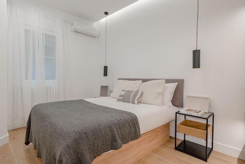 Апартаменти Malasana XI Calle Manuela Malasana 3Br 3Bh Мадрид Екстер'єр фото
